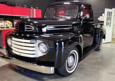 ford-black-vintage-truck-front